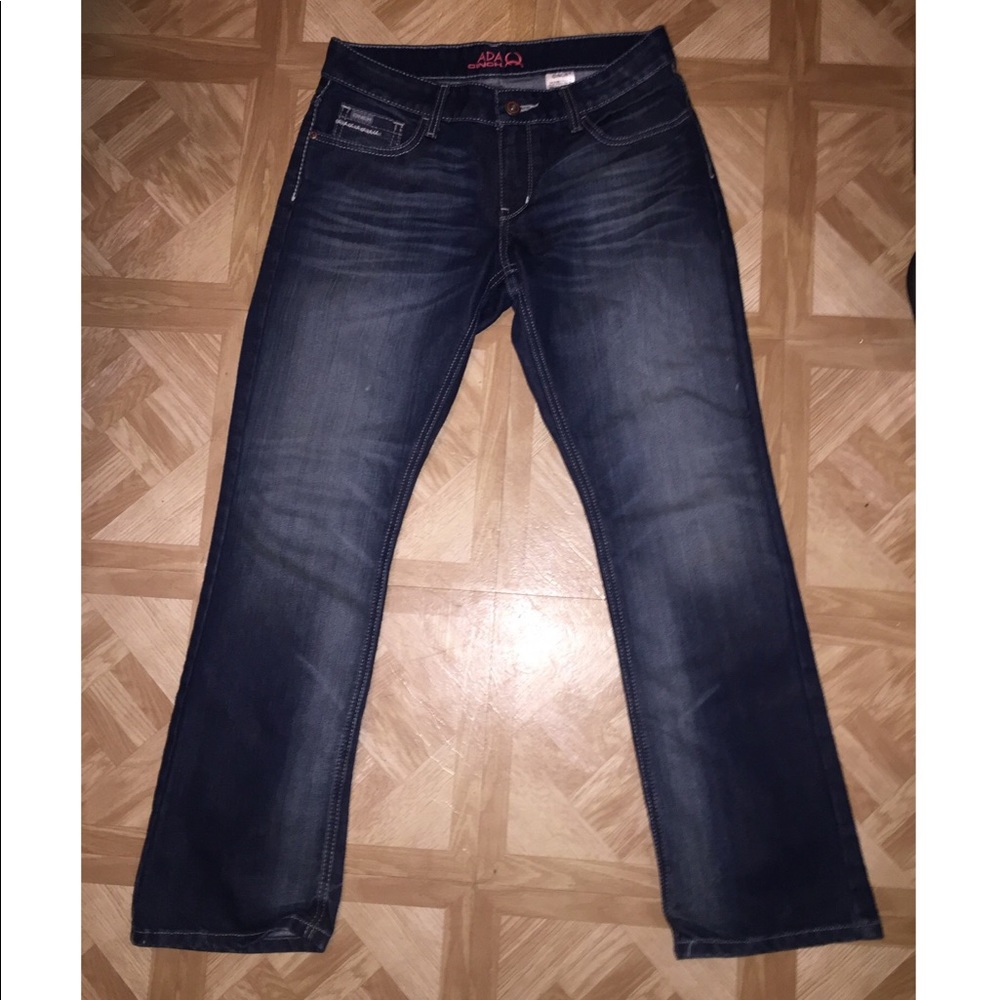 Woman’s Cinch Jeans